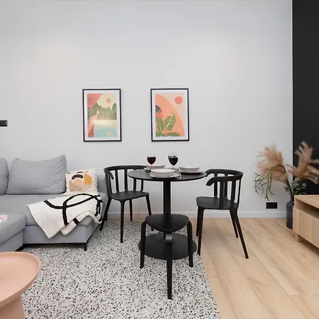 Atmospheric Near The Train Station By Renters Apartmán Sopoty